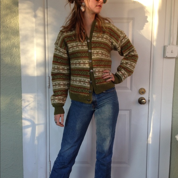 Hand knit Norway sweater - Picture 4 of 8